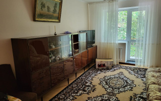 Аренда 3-комнатной квартиры, 67 м², ул. Карасай батыра, дом  90/92 - ул. Мичурина - Аренда  трехкомнатных квартир помесячно в Алматы с фото