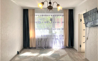 Продажа 4-комнатной квартиры, 64 м², ул. Язева, дом  15 - Продажа  четырехкомнатных квартир в Караганде
