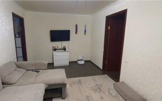 Продажа 3-комнатной квартиры, 48 м², пр. Республики, дом  6 - Продажа  трехкомнатных квартир в Караганде с фото