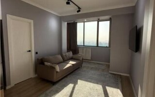 Продажа 3-комнатной квартиры, 54 м²
