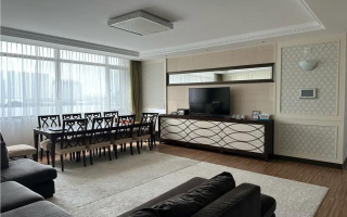 Продажа 4-комнатной квартиры, 160 м², пр. Кошкарбаева, дом  8 - Продажа  четырехкомнатных квартир в новостройках Астаны без посредников с фото
