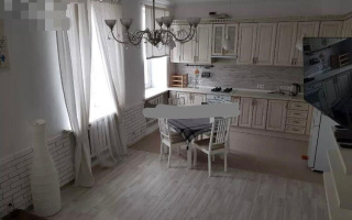 Продажа 3-комнатной квартиры, 86 м², Бухар-жырау 14, дом  Абая 2 - Продажа  трехкомнатных квартир в Караганде с фото