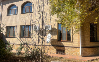 Продажа 7-комнатного дома, 474 м², ул. Комиссарова - Продажа домов и коттеджей в Караганде без посредников