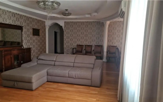 Продажа 5-комнатной квартиры, 189 м², ул. Аханова (Театральная), дом  58 - Продажа  пятикомнатных квартир в Караганде с фото