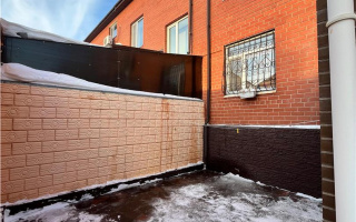 Продажа 5-комнатного дома, 300 м², ул. Муканова, дом  45/14 - Продажа домов, коттеджей в Уральске