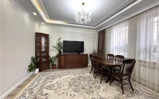 Продажа 4-комнатного дома, 90 м², ул. Инженерская - Продажа домов, коттеджей в Караганде