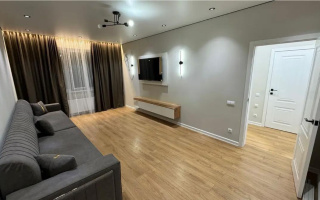 Продажа 2-комнатной квартиры, 55 м², ул. Омарова, дом  1 - Продажа  двухкомнатных квартир в Алматы без посредников с фото