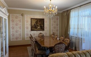 Продажа 4-комнатной квартиры, 197 м²