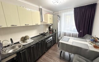 Продажа 3-комнатной квартиры, 50 м²