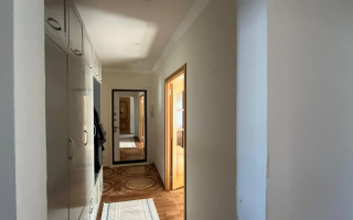 Продажа 4-комнатной квартиры, 81.3 м², мкр-н Степной-1, дом  5/49 - Продажа квартир в Караганде без посредников с фото