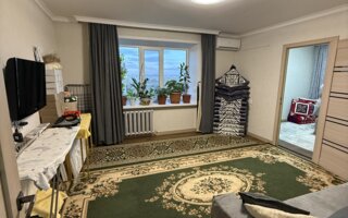 Продажа 3-комнатной квартиры, 53.9 м²