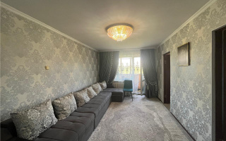 Продажа 4-комнатной квартиры, 63 м², пр. Строителей, дом  17 - Продажа  четырехкомнатных квартир в Караганде