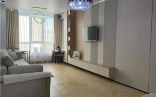 Продажа 4-комнатной квартиры, 92 м²