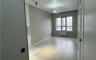 Продажа 3-комнатной квартиры, 49 м²