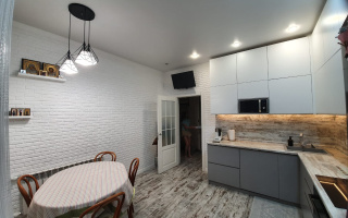 Продажа 3-комнатной квартиры, 90 м², пр. Сейфуллина, дом  10 - Продажа  трехкомнатных квартир в Караганде с фото