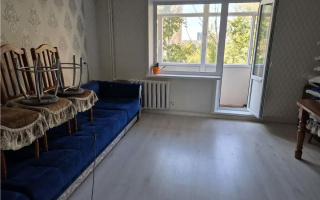 Продажа 4-комнатной квартиры, 80 м², ул. Язева, дом  10 - Продажа  четырехкомнатных квартир в Караганде