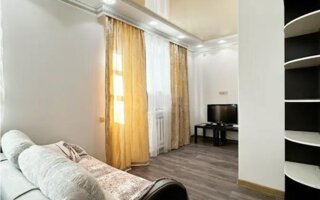 Продажа 1-комнатной квартиры, 37.6 м²