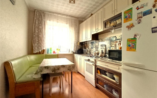 Продажа 4-комнатного дома, 93 м², ул. Пичугина - Продажа домов, коттеджей в Караганде