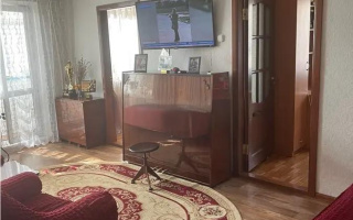 Продажа 4-комнатной квартиры, 61 м², мкр-н 16, дом  33 - Продажа квартир в Караганде без посредников