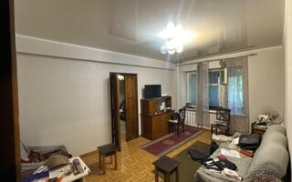 2-комн. квартира, 2/4 этаж, ул. Макатаева