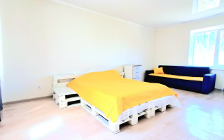 Аренда 1-комнатной квартиры посуточно, 30 м², Ауэзова - Продажа и аренда недвижимости в Щучинске
