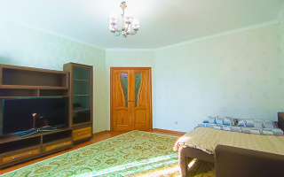 Аренда 1-комнатной квартиры посуточно, 45 м², ул. Сарайшык, дом  5 - Караоткель - Аренда  однокомнатных квартир посуточно в Астане