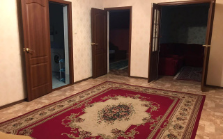Аренда 4-комнатного дома, 100 м², ул. Жазира, дом  48 - Аренда жилой и коммерческой недвижимости в Уральске