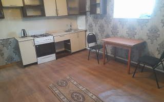 Аренда 4-комнатного дома, 160 м², ул. Рябиновая, дом  126 - 189 улица - Аренда домов в Астане