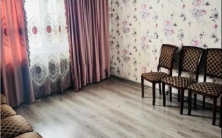 Продажа 3-комнатной квартиры, 90 м², пр. Шахтеров, дом  52 - Продажа  трехкомнатных квартир в Караганде с фото