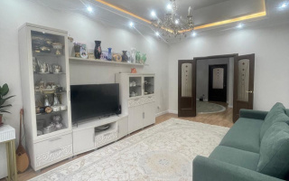 Продажа 4-комнатной квартиры, 140 м², пр. Момышулы, дом  2в - Продажа  четырехкомнатных квартир в Астане с фото