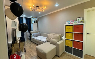 Продажа 2-комнатной квартиры, 43 м², 10 мкр., дом  7 - Продажа квартир в Алматы