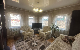 Продажа 4-комнатного дома, 72.3 м², ул. Анри Барбюса - Продажа домов и коттеджей в Караганде