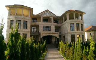 Продажа 8-комнатного дома, 1200 м², ул. Керей-Жанибек хандар - Продажа домов и коттеджей в Алматы