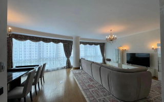 Продажа 4-комнатной квартиры, 160 м², пр. Туран, дом  37/9 - Продажа  четырехкомнатных квартир в новостройках Астаны без посредников