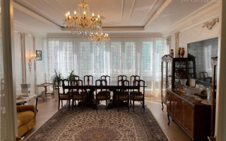Продажа 5-комнатной квартиры, 220 м², ул. Достык, дом  10 - Продажа  пятикомнатных квартир в Астане с фото