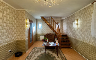 Продажа 4-комнатного дома, 97 м², ул. Сарсекова - Продажа  четырехкомнатных домов, коттеджей в Караганде