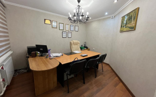 Продажа , 70 м², ул. Дюсембекова - Продажа офисных и торговых помещений в Караганде с фото