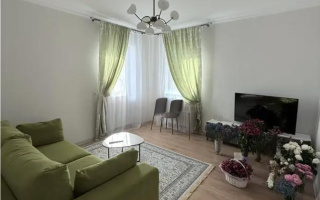Продажа 4-комнатной квартиры, 110 м², ул. Куанышбаева, дом  9/3 - Продажа квартир в Астане
