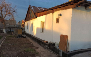 Продажа 4-комнатного дома, 83 м², ул. Кошкарбаева - Продажа  четырехкомнатных домов, коттеджей в Караганде