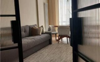 Продажа 2-комнатной квартиры, 74.3 м²