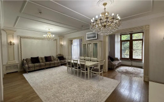 Продажа 4-комнатной квартиры, 180 м², ул. Омаровой, дом  25 - Продажа  четырехкомнатных квартир в новостройках Алматы с фото