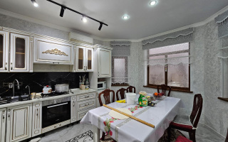 Аренда 8-комнатного дома, 350 м², мкр-н Самал-2, дом  34 - Продажа квартир в Шымкенте