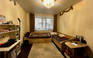 Продажа 3-комнатной квартиры, 50 м², мкр-н 14 - Продажа  трехкомнатных квартир в Караганде