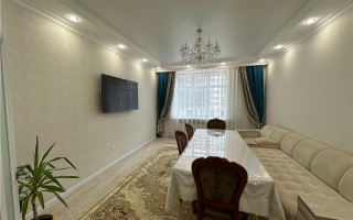 Продажа 4-комнатной квартиры, 100 м², мкр-н Степной-3, дом  1/4а - Продажа  четырехкомнатных квартир в Караганде