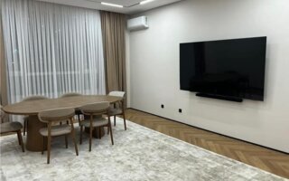 Продажа 4-комнатной квартиры, 143 м²