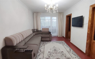 Продажа 4-комнатной квартиры, 61 м², мкр-н 17 - Продажа  четырехкомнатных квартир в Караганде