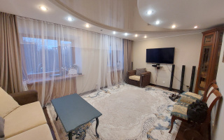 Продажа 4-комнатной квартиры, 110 м², пр. Н. Абдирова, дом  51 - Продажа  четырехкомнатных квартир в Караганде с фото