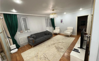 Продажа 4-комнатной квартиры, 90 м², ул. Сейфуллина, дом  69/2 - Продажа  четырехкомнатных квартир в Астане
