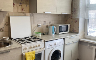 Аренда 1-комнатной квартиры, 33 м², ул. Карасай батыра, дом  29 - Аренда квартир помесячно в Астане с фото