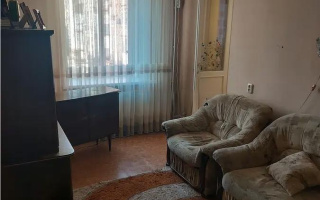 Продажа 3-комнатной квартиры, 52 м², ул. Аманжолова, дом  59 - Продажа квартир в Караганде без посредников с фото